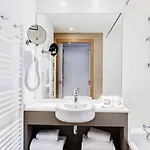 Hotel Spark By Hilton Park Saone 3*
