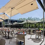 Spark By Hilton Park Saone Hotel