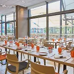 Hotel Spark By Hilton Park Saone