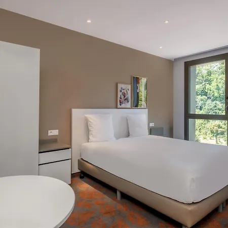 Spark By Hilton Park Saone 3*