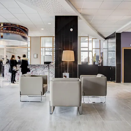 Spark By Hilton Park Saone 酒店