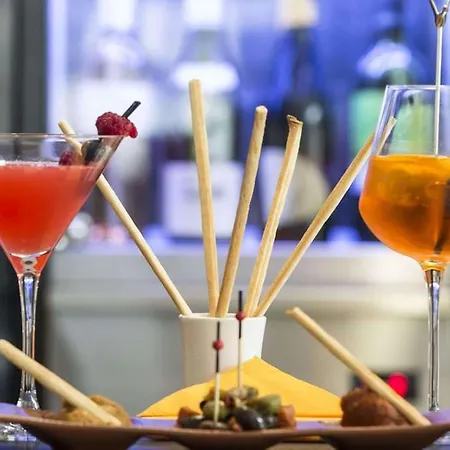 Spark By Hilton Park Saone 酒店 3*