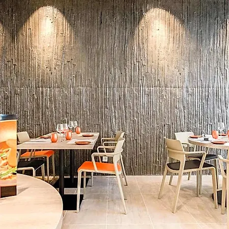 Hotel Spark By Hilton Park Saone