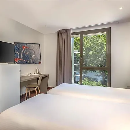 Hotel Spark By Hilton Park Saone 3*