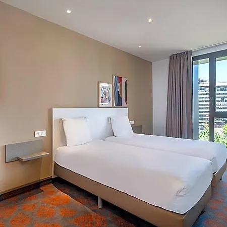 Spark By Hilton Park Saone 3*