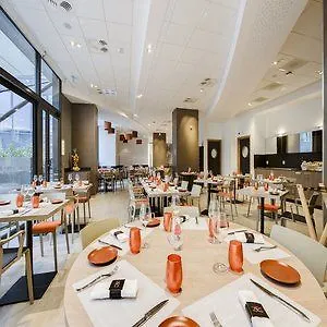 Spark By Hilton Park Saone Hotel 3*