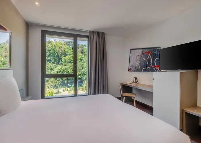 Spark By Hilton Park Saone Lione