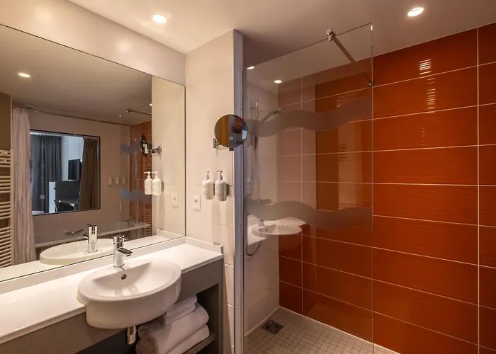 Spark By Hilton Park Saone Otel 3*