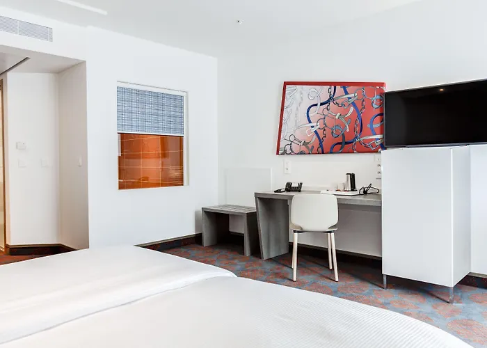 Otel Spark By Hilton Park Saone Lyon