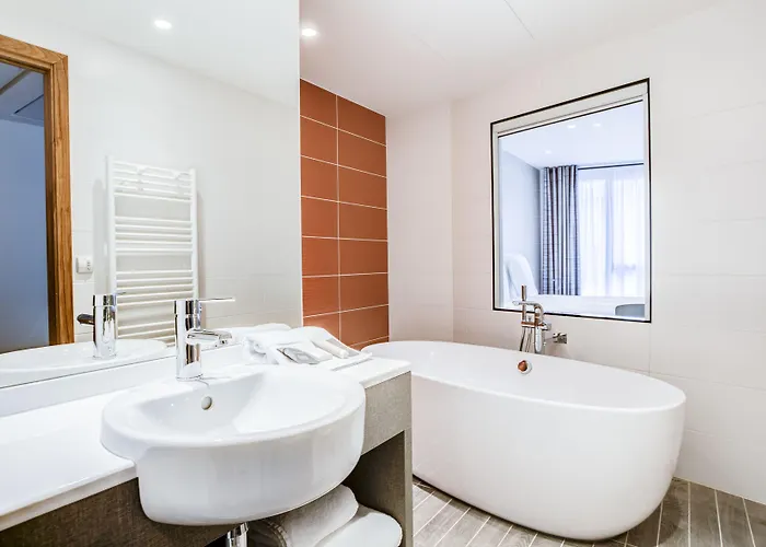 Spark By Hilton Park Saone 3*