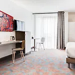 מלון Spark By Hilton Park Saone 3*