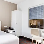 מלון Spark By Hilton Park Saone ליון