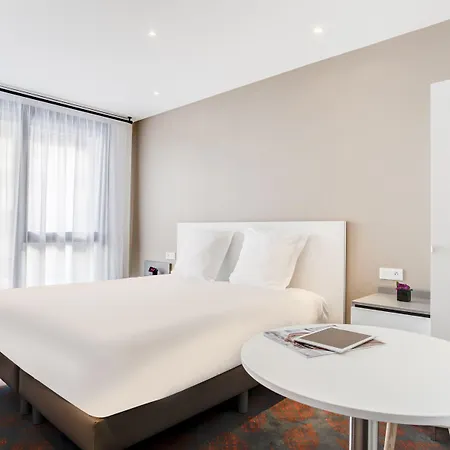 Ξενοδοχείο Spark By Hilton Park Saone 3*