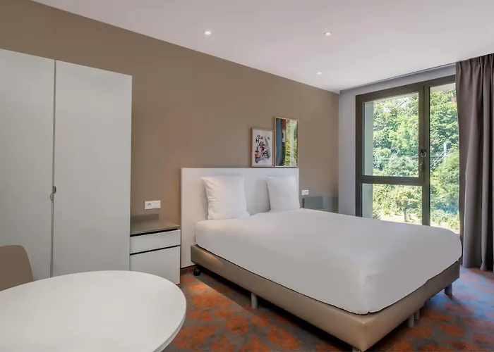 Spark By Hilton Park Saone 3*